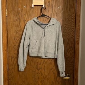 Lululemon Cropped Scuba